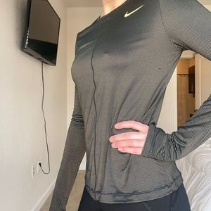Nike dri fit workout top